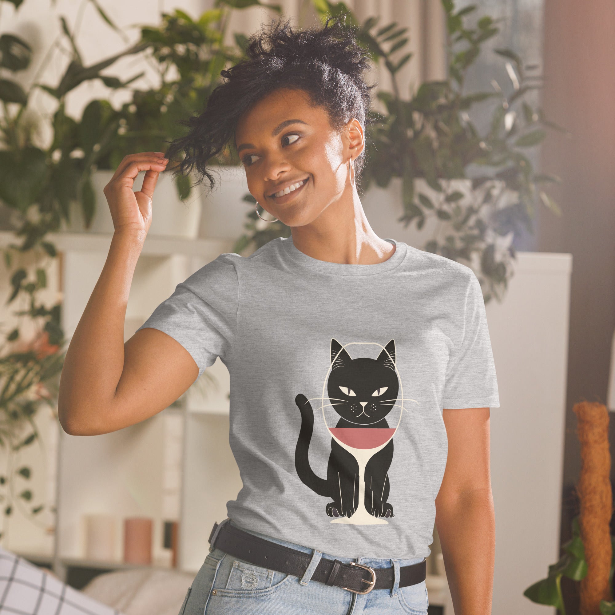 Cat watching through a glass of red wine- Unisex short-sleeve basic t-shirt